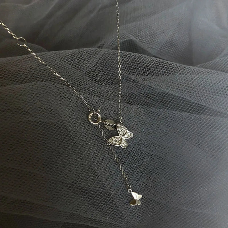 ANENJERY Silver Color Butterfly Necklace for Women Shiny Zircon Clavicle Chain Necklace Jewelry Party Gift