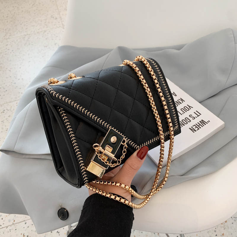 Chain Messenger Fashion bag  Lastricks | London.