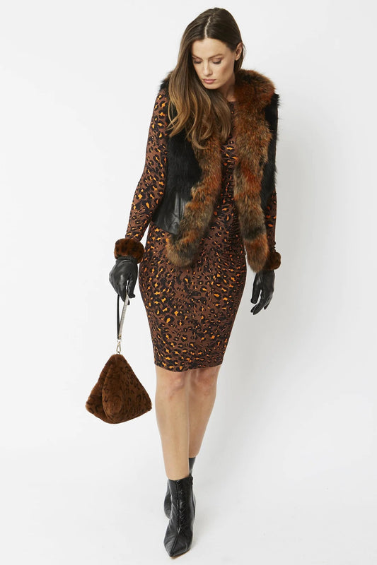 Chocolate pyramid faux fur bag with leopard-style print and short chain strap