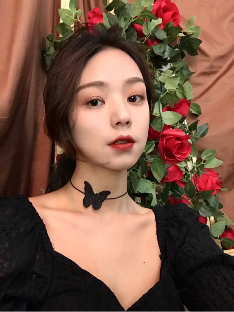2020 New Simple Women goth Necklace Super Fairy Tale Black Butterfly Necklace Lock Lace choker Necklace for Women Banquet Gift