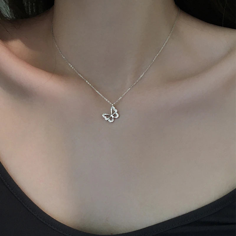 ANENJERY Silver Color Butterfly Necklace for Women Shiny Zircon Clavicle Chain Necklace Jewelry Party Gift