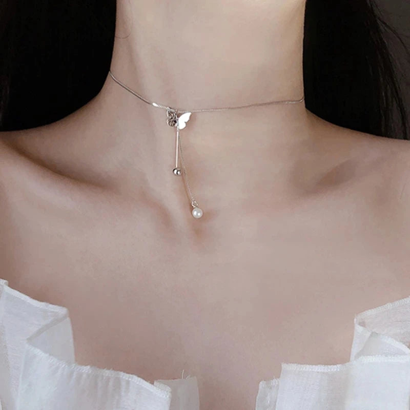 ANENJERY Silver Color Butterfly Necklace for Women Shiny Zircon Clavicle Chain Necklace Jewelry Party Gift