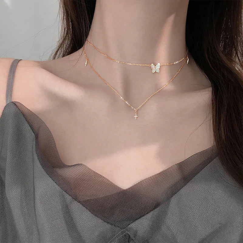 ANENJERY Silver Color Butterfly Necklace for Women Shiny Zircon Clavicle Chain Necklace Jewelry Party Gift