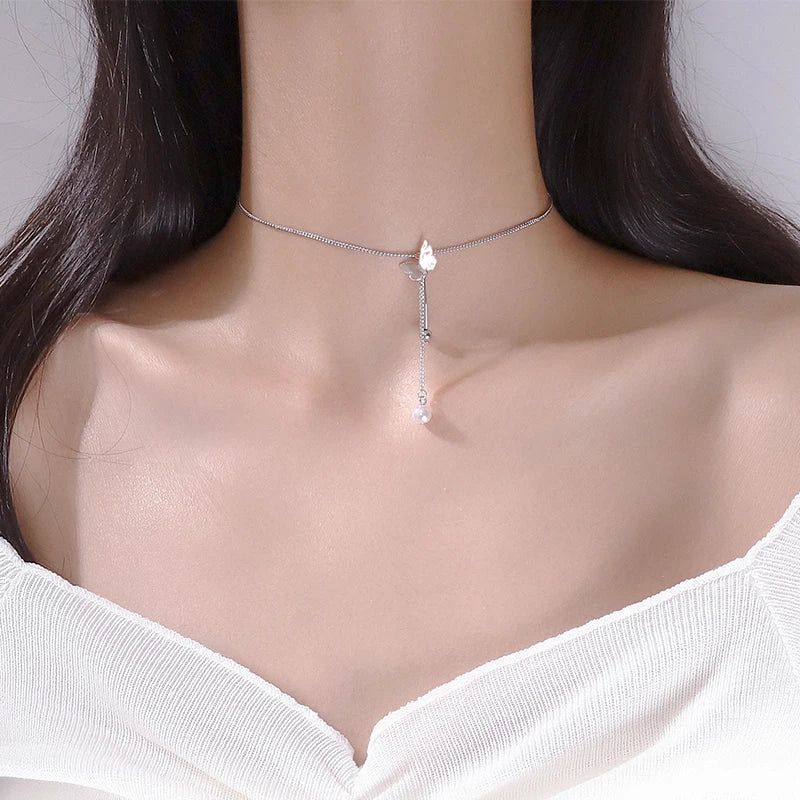ANENJERY Silver Color Butterfly Necklace for Women Shiny Zircon Clavicle Chain Necklace Jewelry Party Gift