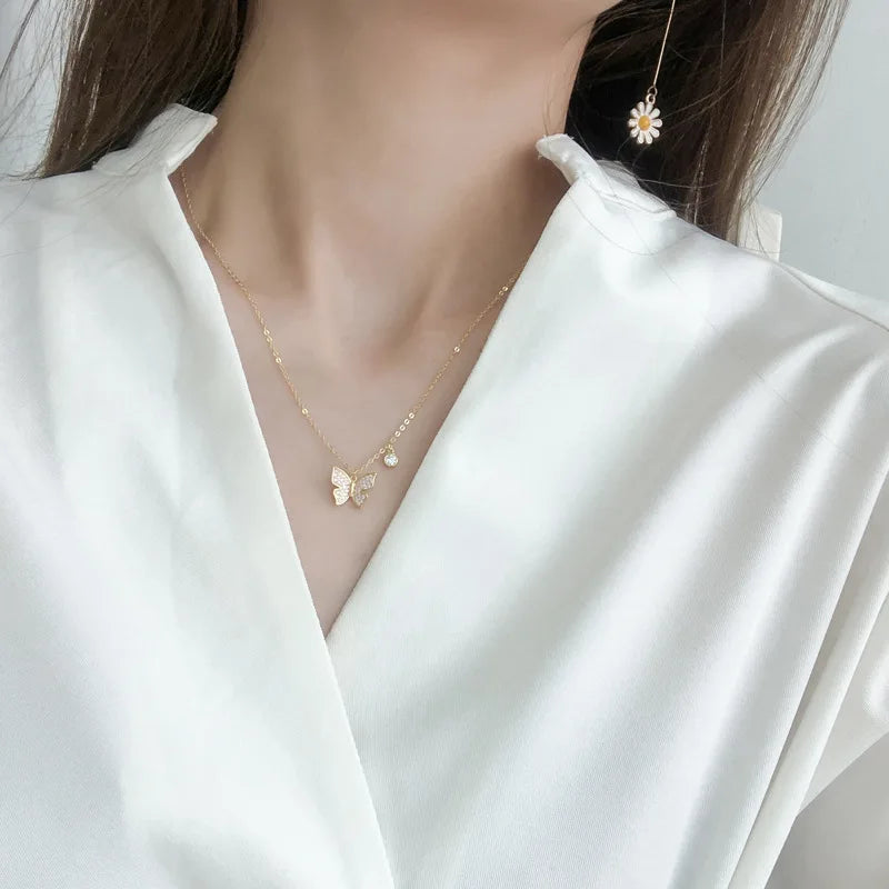 ANENJERY Silver Color Butterfly Necklace for Women Shiny Zircon Clavicle Chain Necklace Jewelry Party Gift