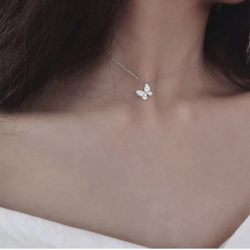 ANENJERY Silver Color Butterfly Necklace for Women Shiny Zircon Clavicle Chain Necklace Jewelry Party Gift