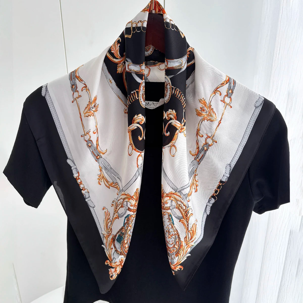 1PC Solid Color Square Scarf Women Luxury Beach Scarf Fashion Lady Hair Head Bandana Wraps Female Neckerchief Hijab Shawl
