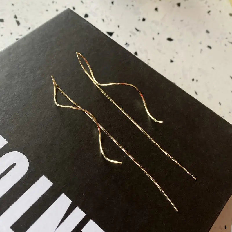 New Temperament Wavy Long Drop Dangle Ear Line Earrings for Women Classic Spiral Stainless Steel Korea Earring Jewelry Gift