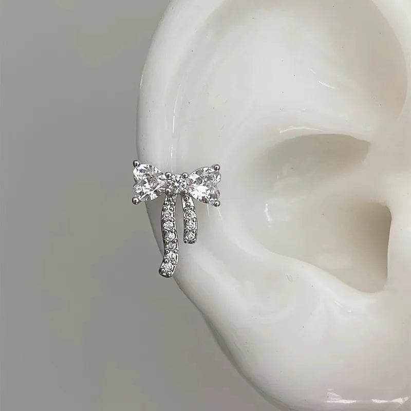1 Pcs White Heart Bowknot Titanium Steel Ear Bone Nail Shiny Allergy Prevention Women Cochlear Accessories Piercing Earrings