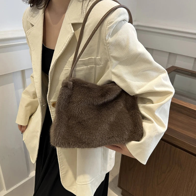 Female Autumn Winter Plush Handbag Versatile Solid Color Chain Crossbody Shopping Bag Women New Design Chain Messenger Bags