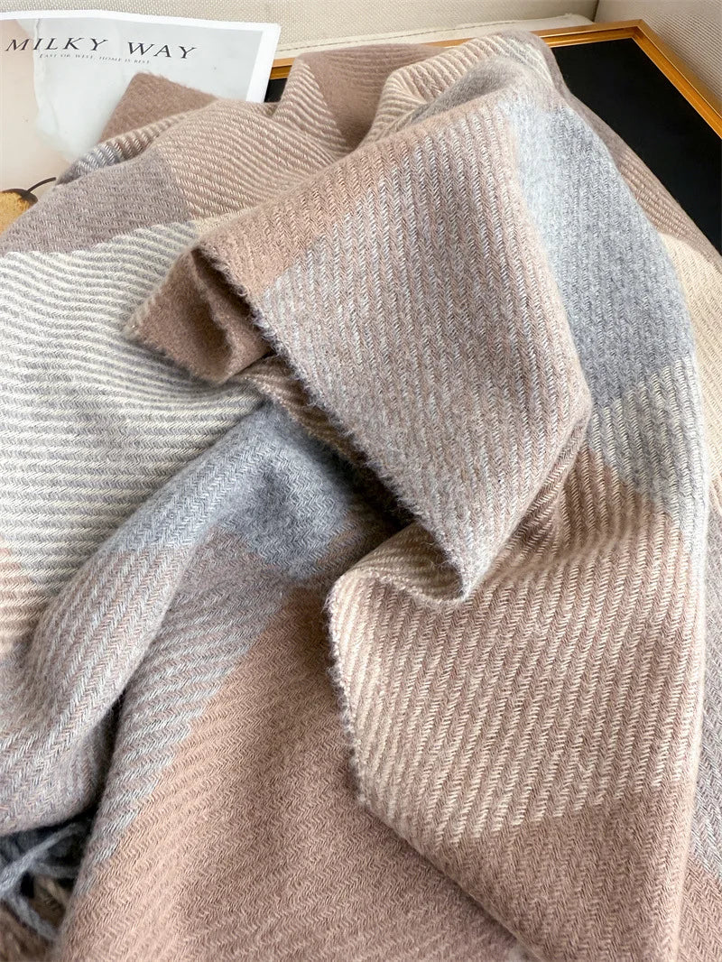 Luxury Brand Plaid Scarf Autumn Winter Women Warm Neckerchief Pashmina Lady Shawls and Wraps Casual Lattice Tassel Scarves