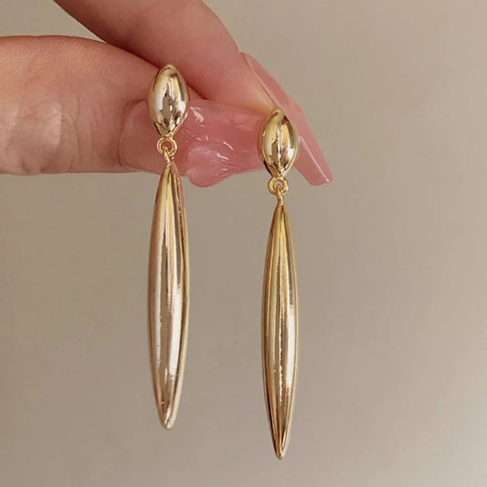 Trendy Long Water Droplets Dangle Earrings for Women Golden Color Metal Oval Drop Earrings Vintage Simple Geometry Jewelry Gift