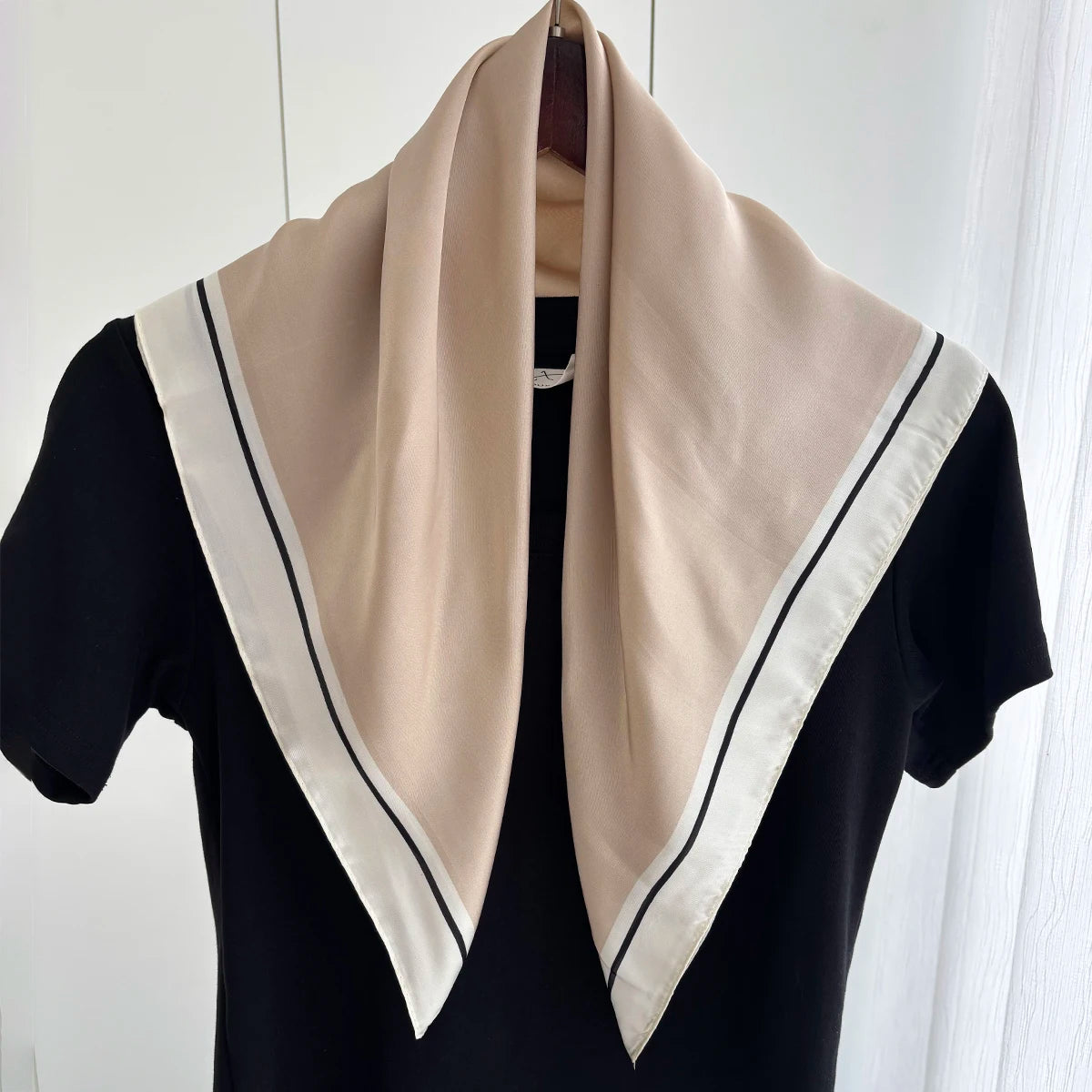 1PC Solid Color Square Scarf Women Luxury Beach Scarf Fashion Lady Hair Head Bandana Wraps Female Neckerchief Hijab Shawl