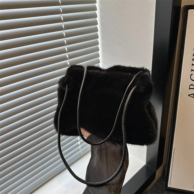 Female Autumn Winter Plush Handbag Versatile Solid Color Chain Crossbody Shopping Bag Women New Design Chain Messenger Bags