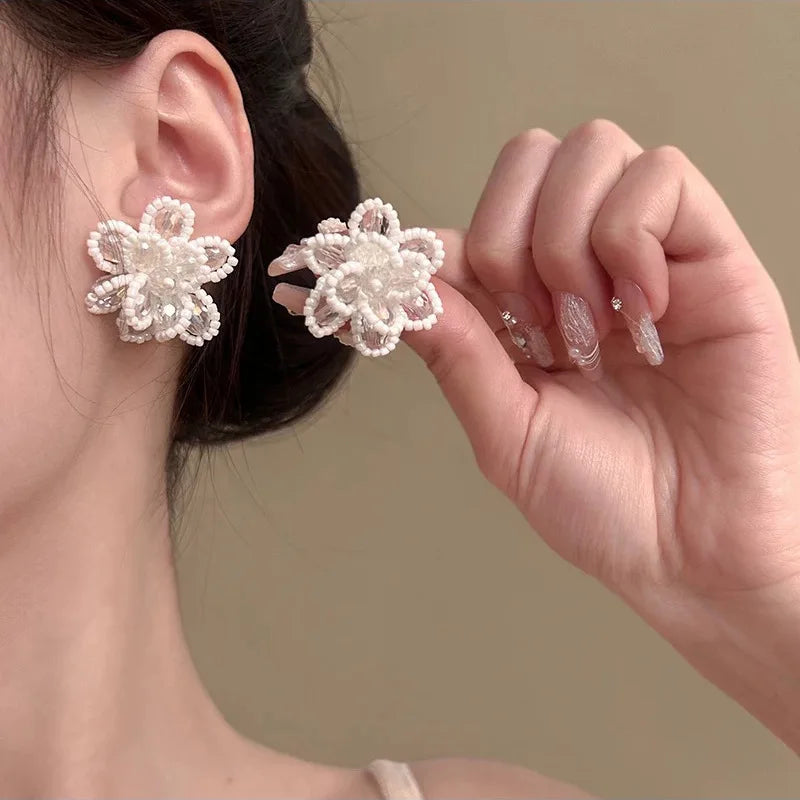 Sweet Crystal Pearl Flower Earrings For Women Elegant Fashion Zircon White Rose Flower Stud Earrings Wedding Party Jewelry Gift