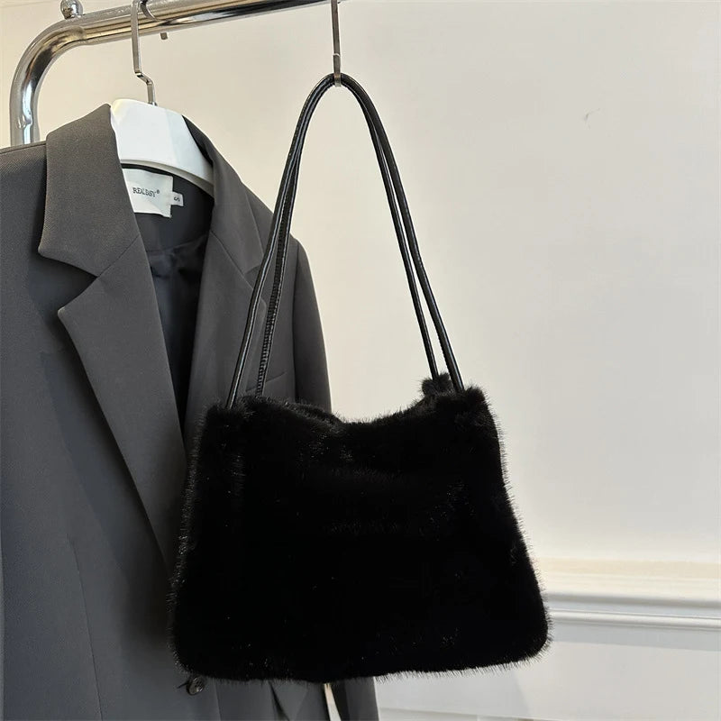 Female Autumn Winter Plush Handbag Versatile Solid Color Chain Crossbody Shopping Bag Women New Design Chain Messenger Bags