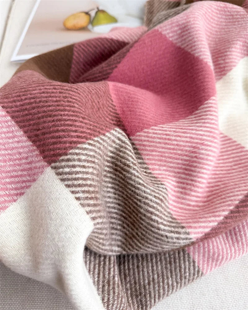 Luxury Brand Plaid Scarf Autumn Winter Women Warm Neckerchief Pashmina Lady Shawls and Wraps Casual Lattice Tassel Scarves