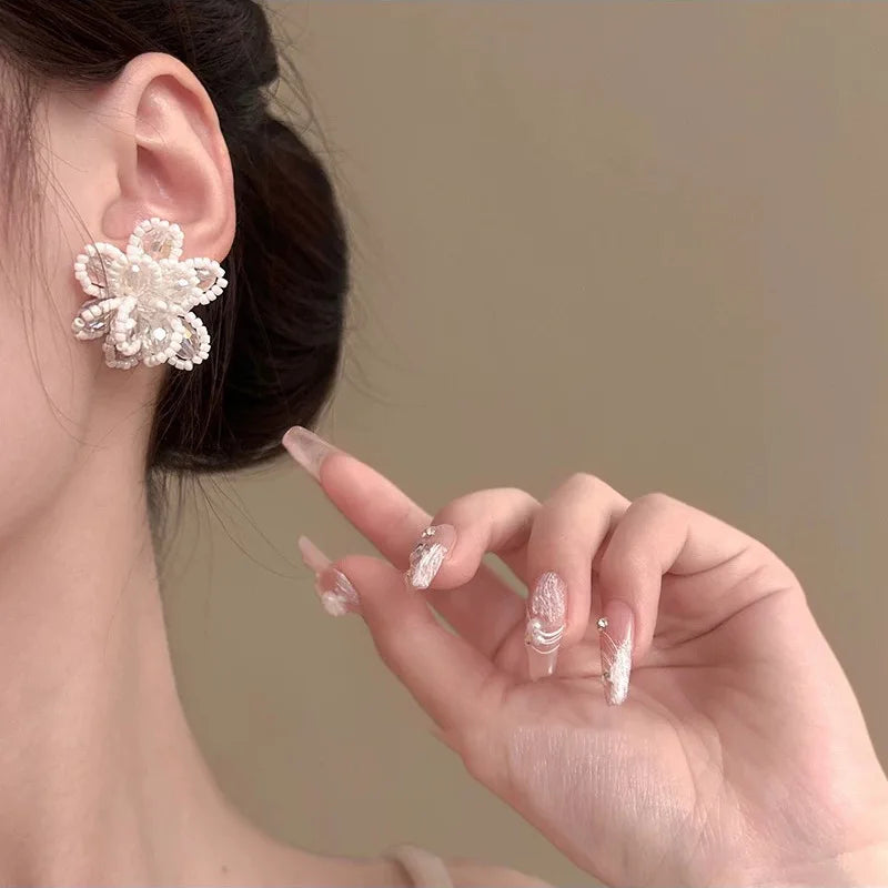 Sweet Crystal Pearl Flower Earrings For Women Elegant Fashion Zircon White Rose Flower Stud Earrings Wedding Party Jewelry Gift