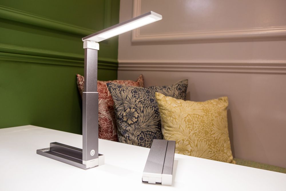 A rechargeable ZigZag Lamp