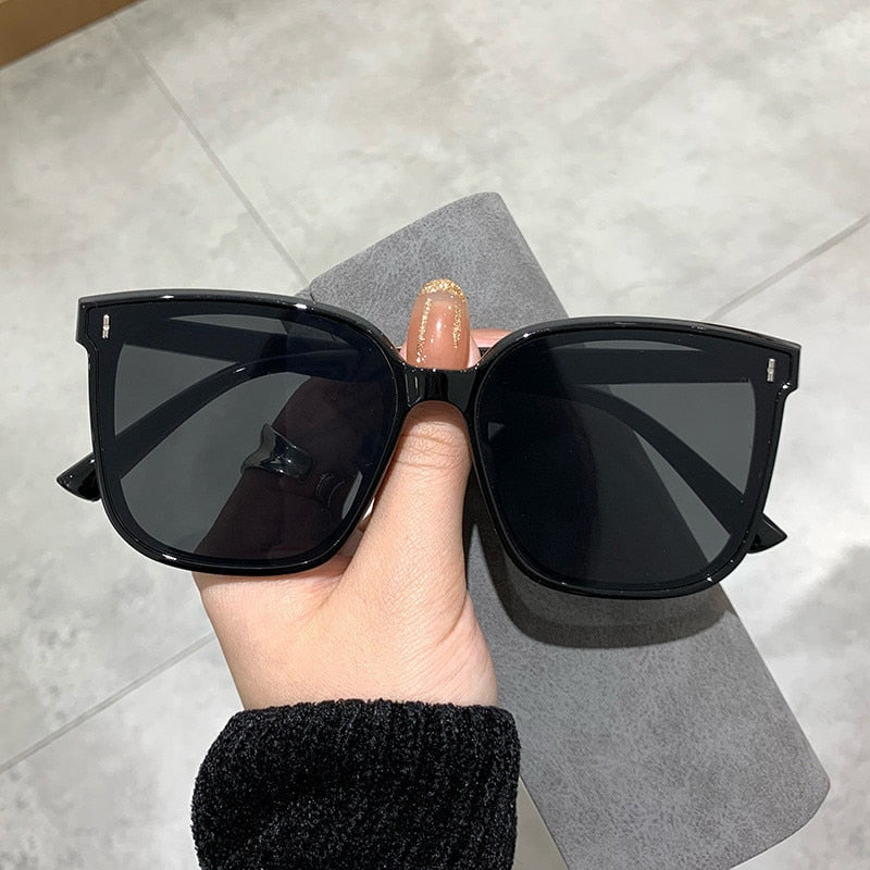 Vintage Square Sunglasses woman  Lastricks | London.