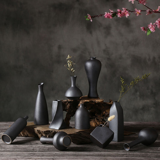 Black Glaze Vase home  Lastricks | London.